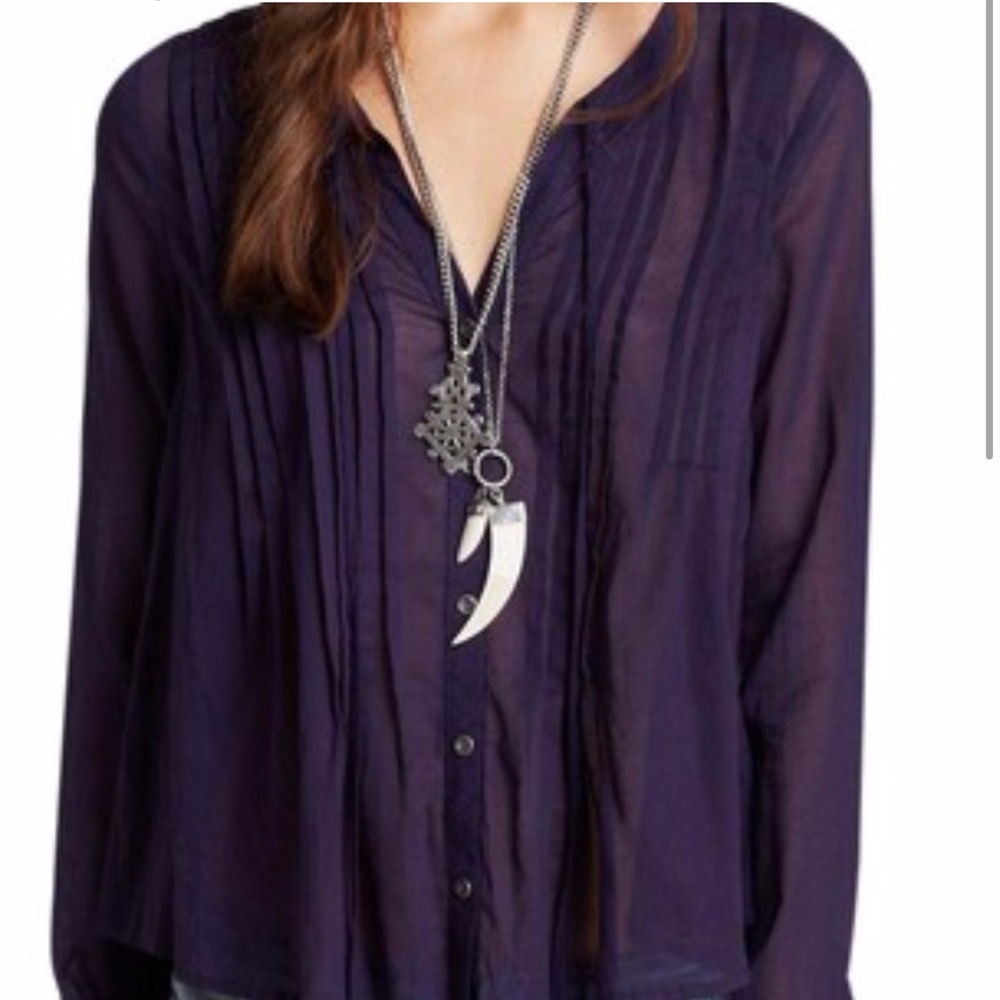 Free PEOPLE Elegant PURPLE  Women's Button Up Top